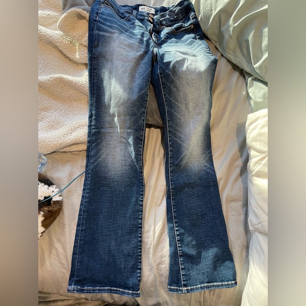 Buckle Jeans
